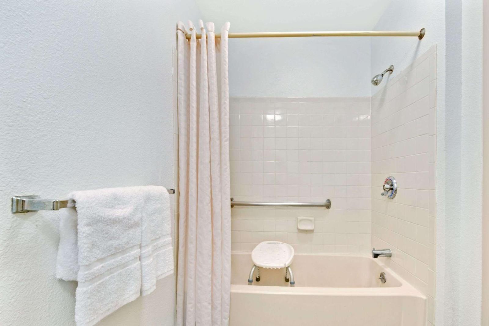 Single Room - Disability Access